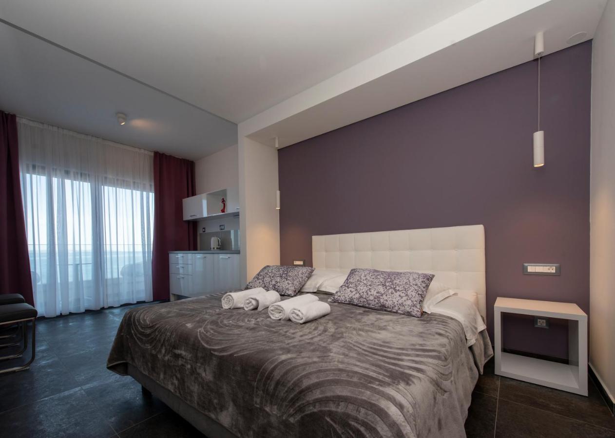 Luxury Rooms Beach Mediteran 珀德垂那 外观 照片