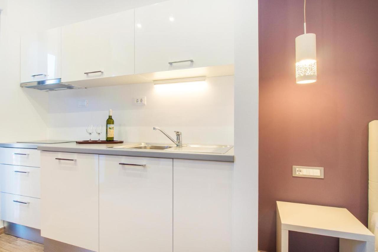 Luxury Rooms Beach Mediteran 珀德垂那 外观 照片