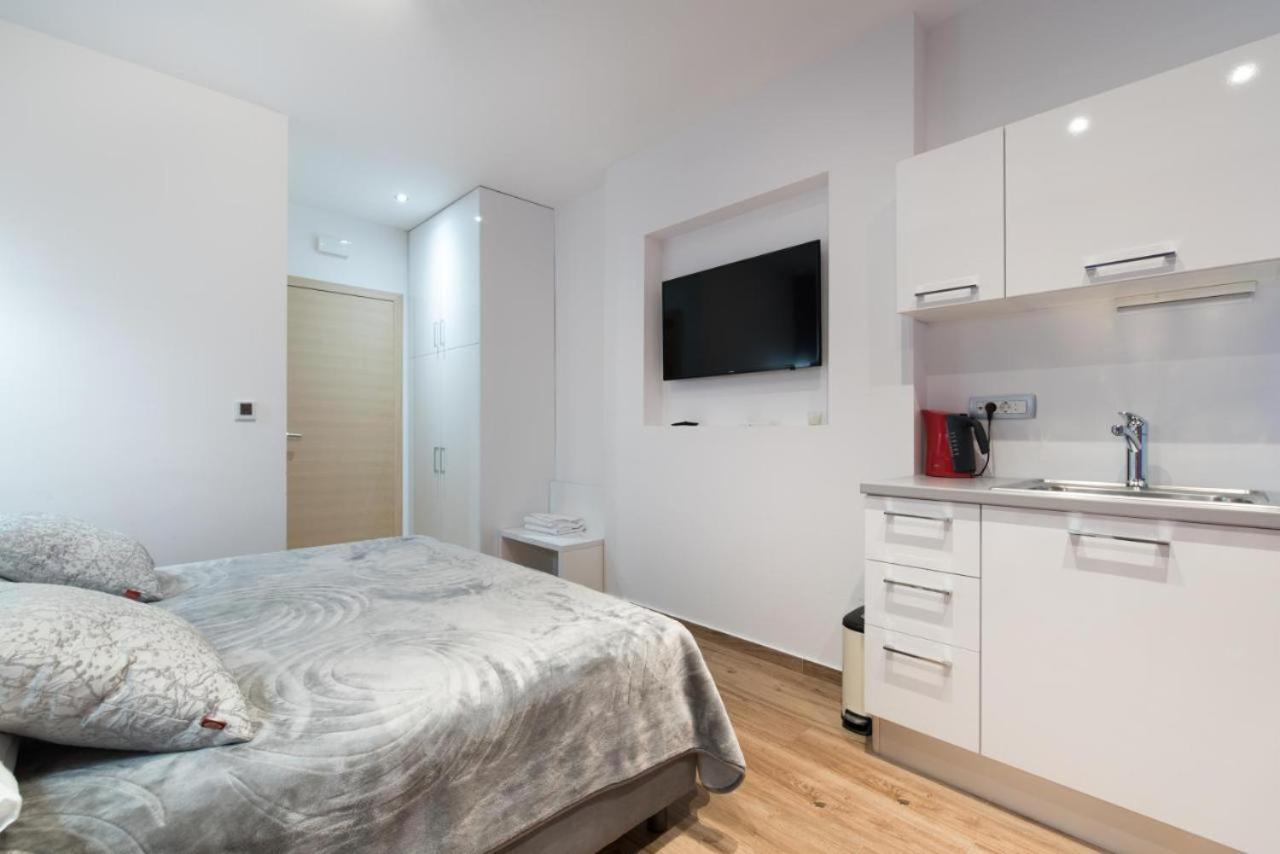 Luxury Rooms Beach Mediteran 珀德垂那 外观 照片